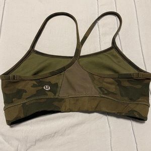 Lululemon sports bra size 4 camo